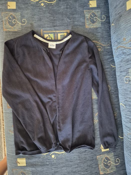 Dziewczęcy sweterek