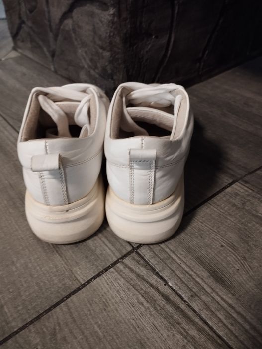 Продам шкіряні кеди 36р.))