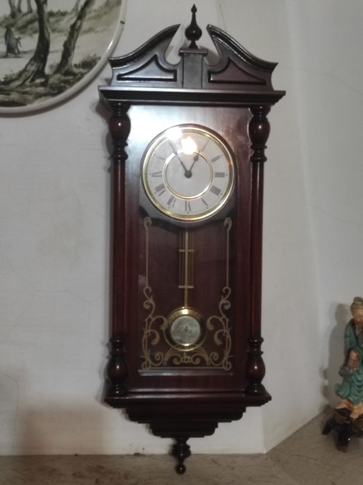 Relógio de parede antigo