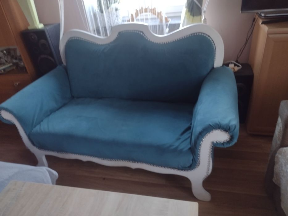 Stylowa sofa do salonu