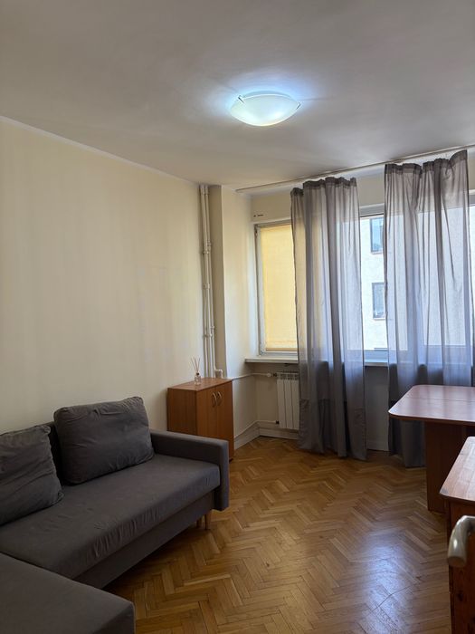CENTRUM / blisko Ronda ONZ / 2 POKOJE-z balkonem