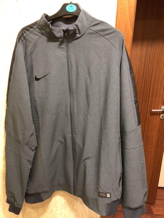 Casaco impermeável Nike XL