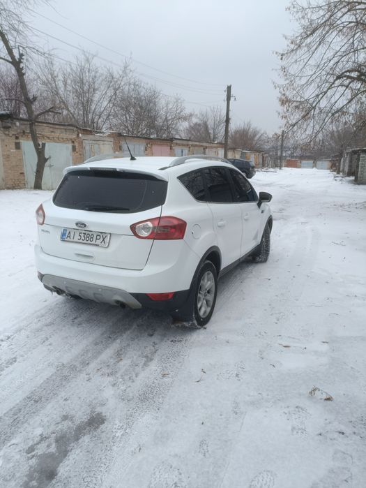 Продам Ford Kuga 2012р 2,5Т бензин