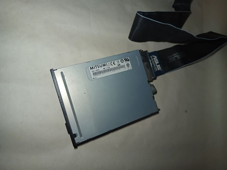 Набор компьютерных запчастей