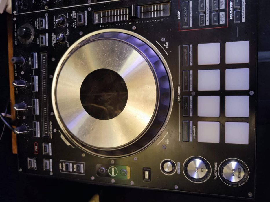 Kontroler Pioneer DDJ-SZ