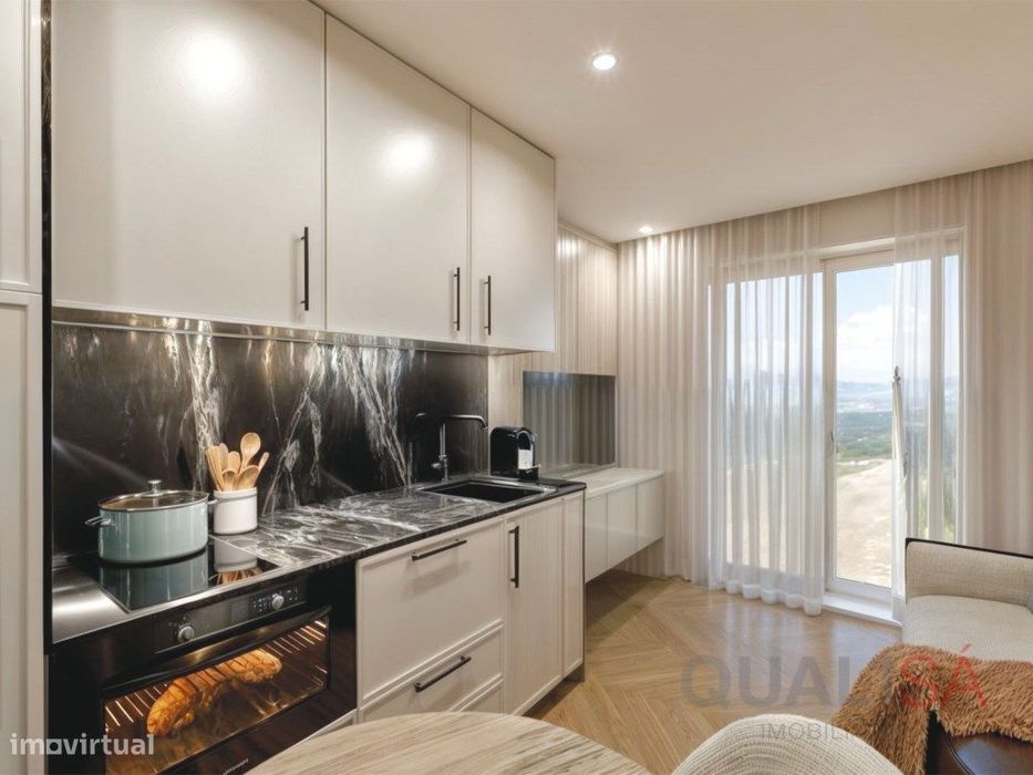 New, fully equipped and furnished T1 apartment in the historic centre of Braga...