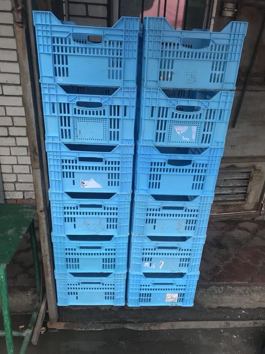 Продам пластикові ящики