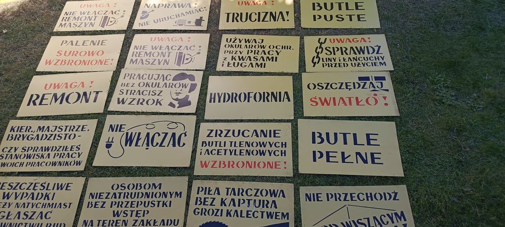 Stare metalowe tablice PRL