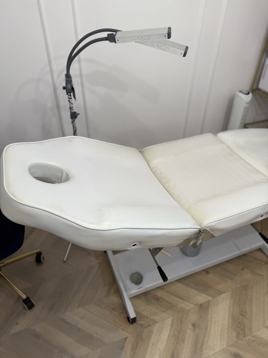 Fotel kosmetyczny łóżko  kosmetyczne poduszka do rzęs  polecam