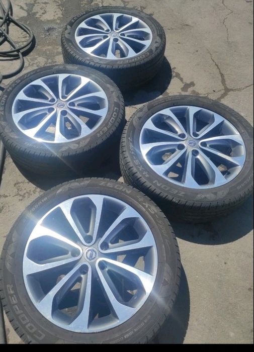 Продам диски R18 5x114,3