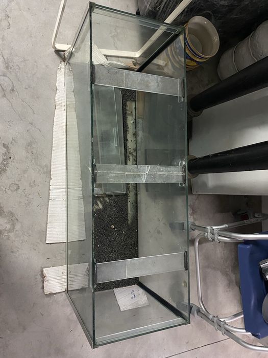 Aquario / terrário grande