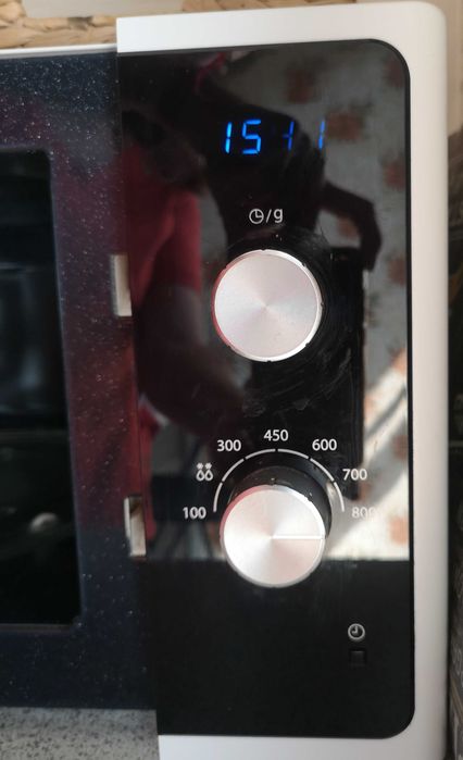 Micro-ondas Samsung com interior em cerâmica