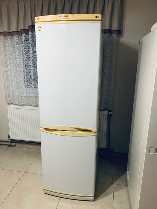 Холодильник LG GR-389SQF