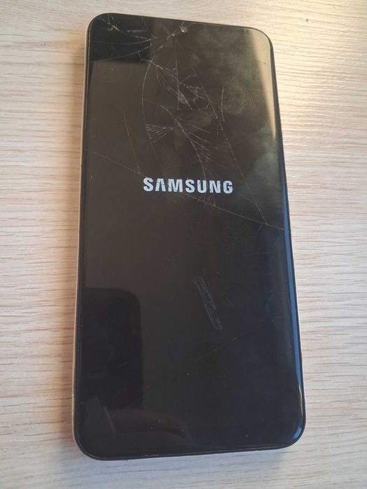 Telefon Samsung Galaxy A20E 3/32 gb Biały uszkodzony SM-A202F/DS