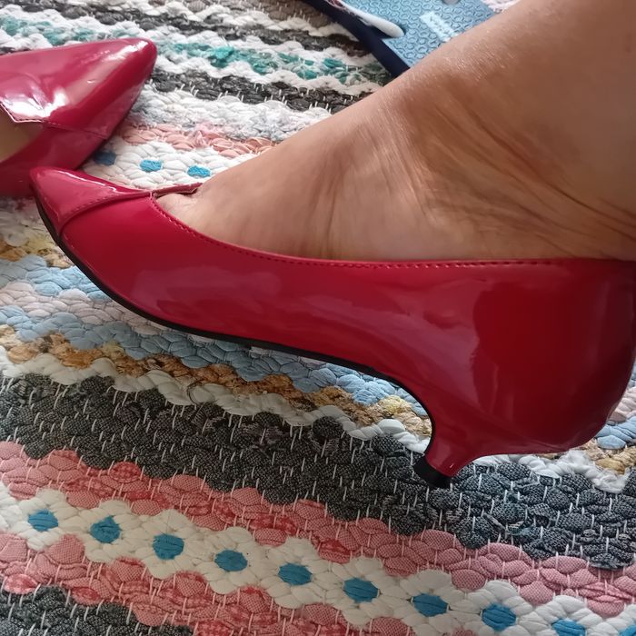 Buty 38 czerwone lakierki skóra