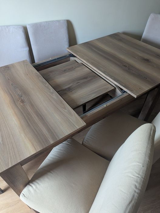 Mesa de jantar extensível até 6 lugares