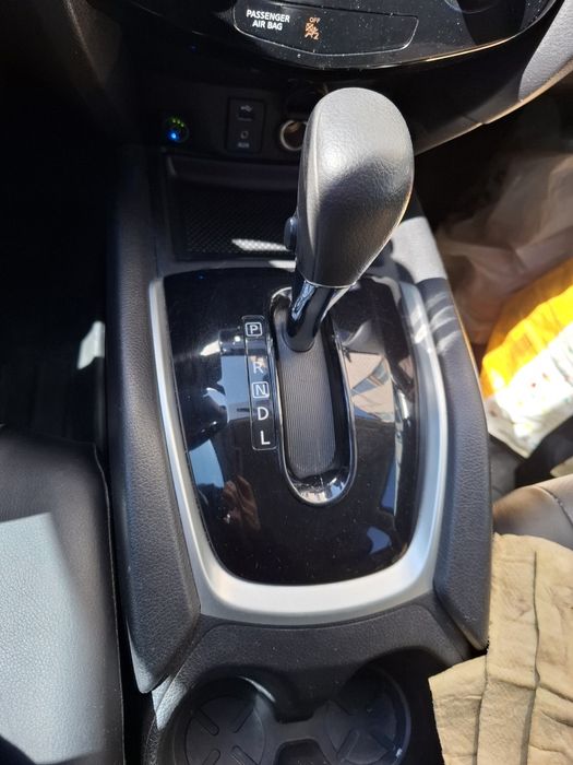 Машина Nissan Rogg