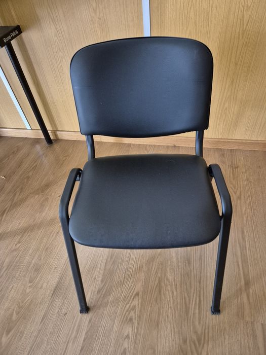 Cadeira de Sala de Espera preta