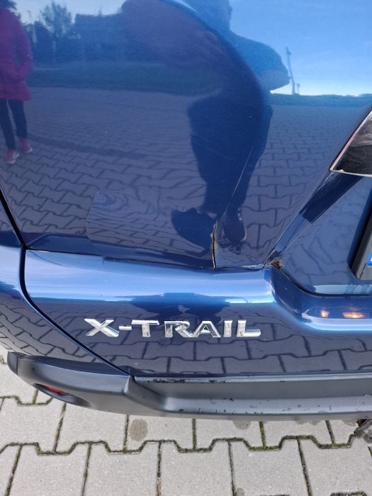 Samochód Nissan X-Trail