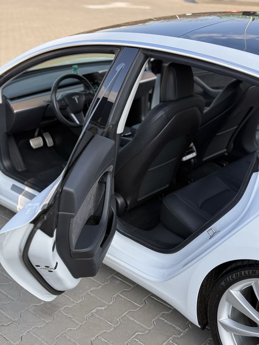 Tesla model 3 Performance