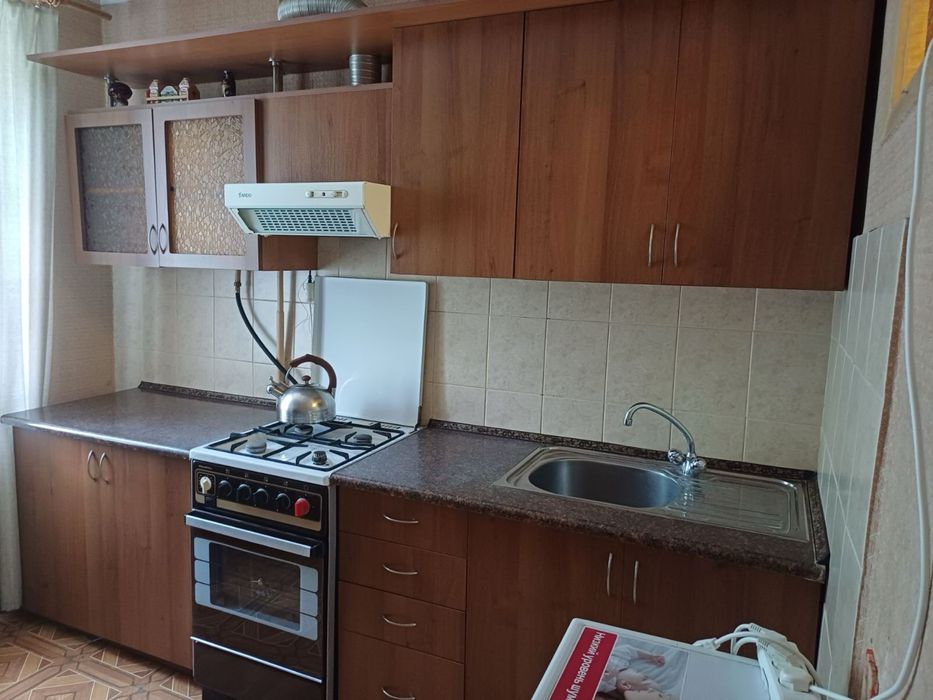 1-к. кв. вул. Кирилкина, 2 поверх