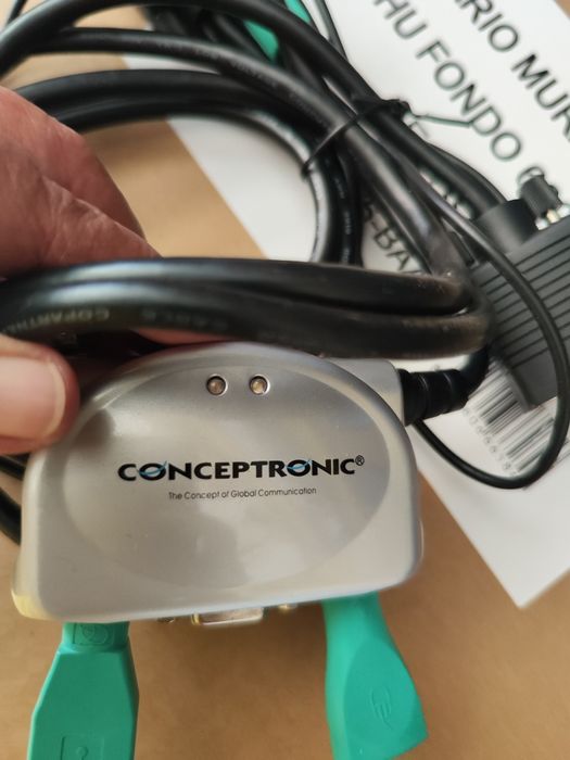 Mini KVM Switch Conceptronic