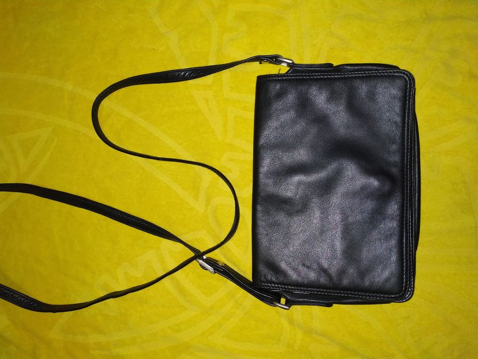 Шкіряни чорні сумочки