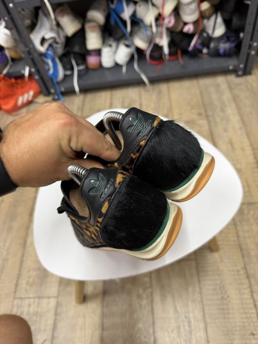 Оригінальні жіночі кросівки леопар Adidas SI 72 Leopard JI0187