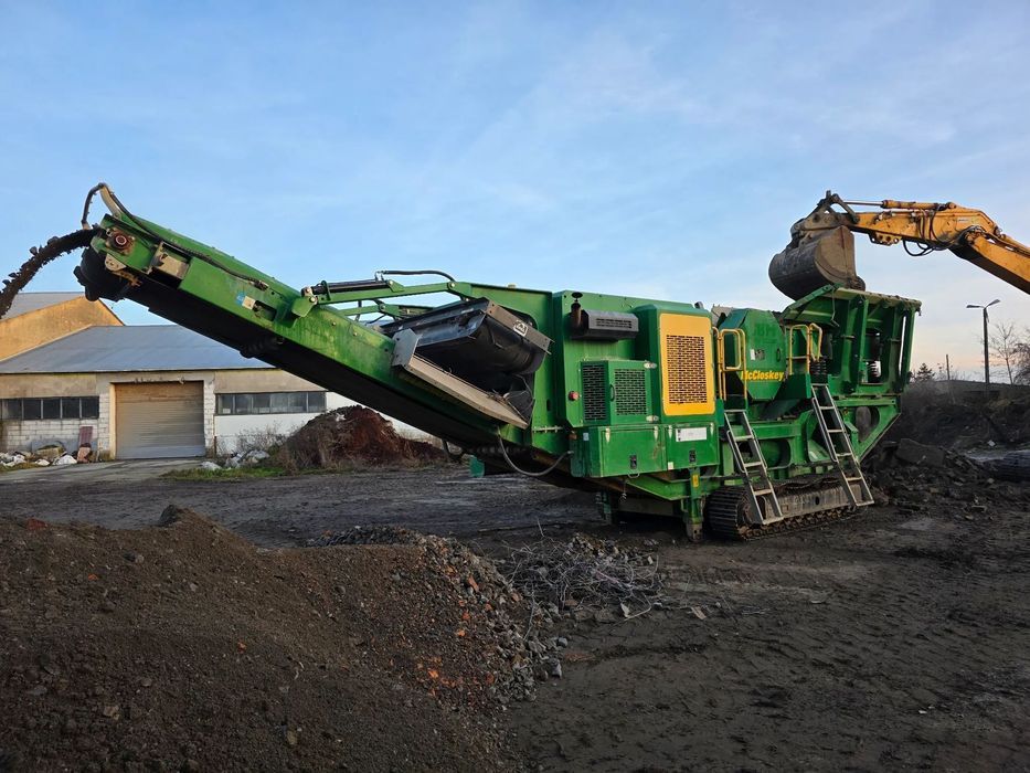 McCloskey J40V2  Mobilna Kruszarka Szczękowa EXTEC C10 Sandvik QJ 240 241