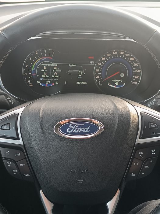 Ford Mondeo mk5    2.0 tdci