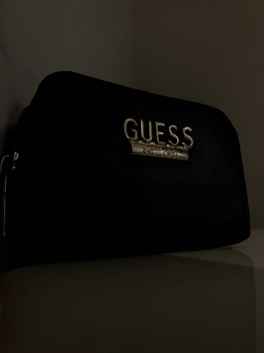 Portfel GUESS stan jak nowy
