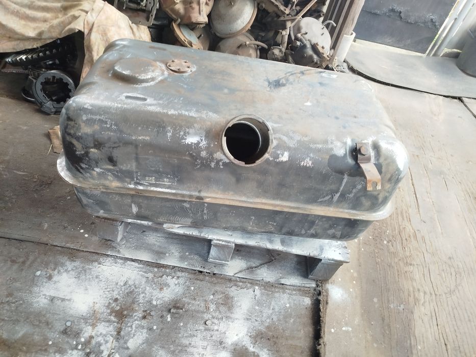 Бак  ЗИЛ 157,131