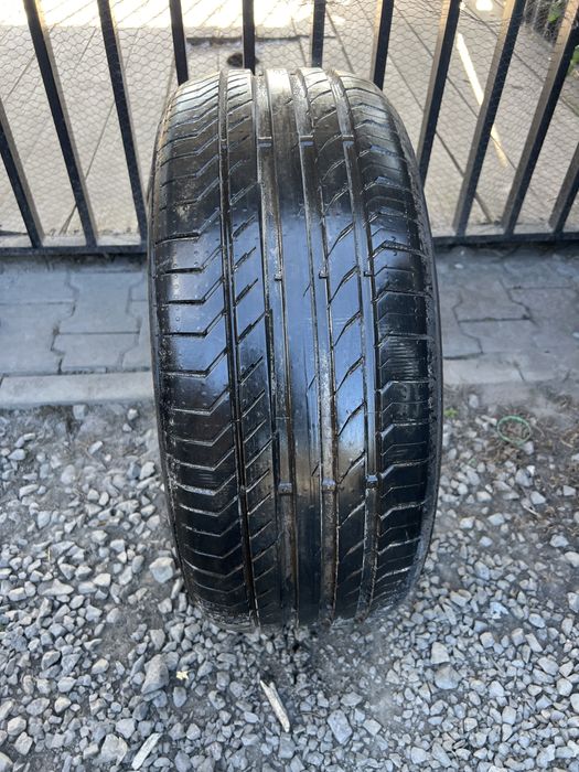 Opona Continental 225/50/17 pojedynka