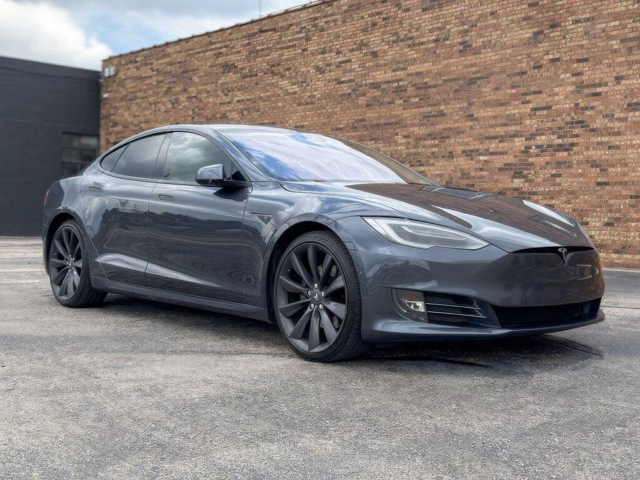 Tesla Model S 75      2016
