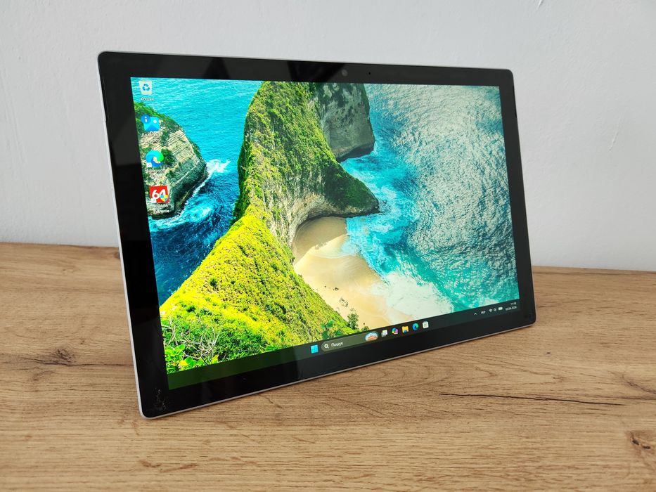 Microsoft Surface Pro 5 (1807) LTE | i5-7300U | 8GB RAM | 256GB SSD