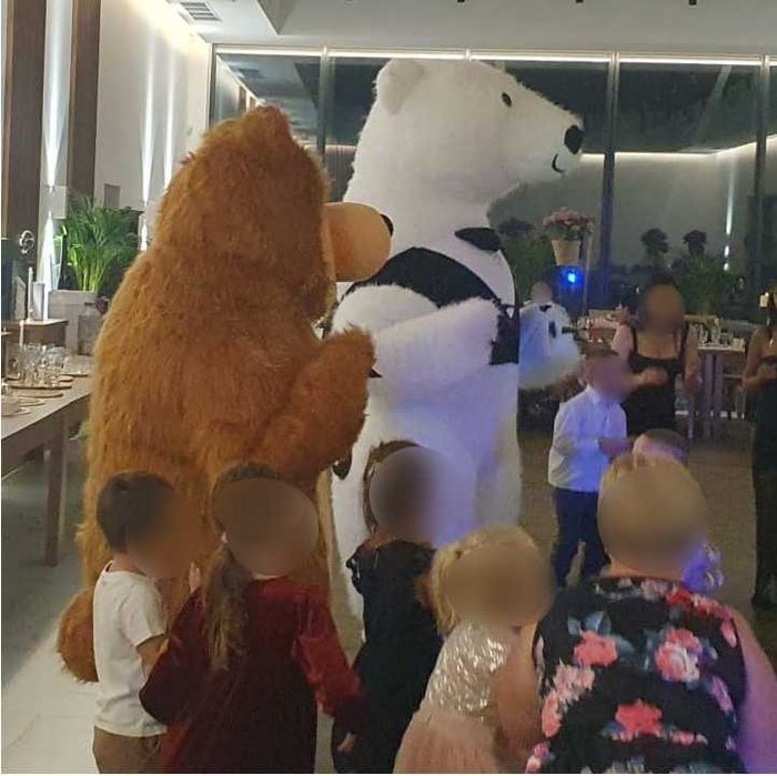 Biały miś  na imprezę lub dwa misie, DJ-ej , napis love.
