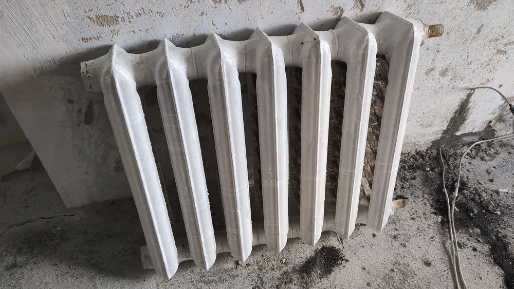 Продам радіатор опалення