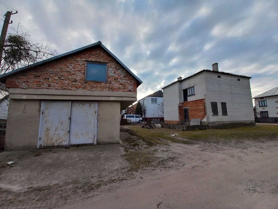 Будинок та земельна ділянка 6,1 сот., м. Кам'янка-Бузька