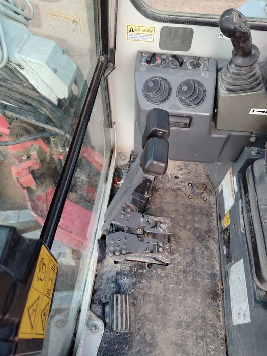 Minikoparka Takeuchi TB153FR