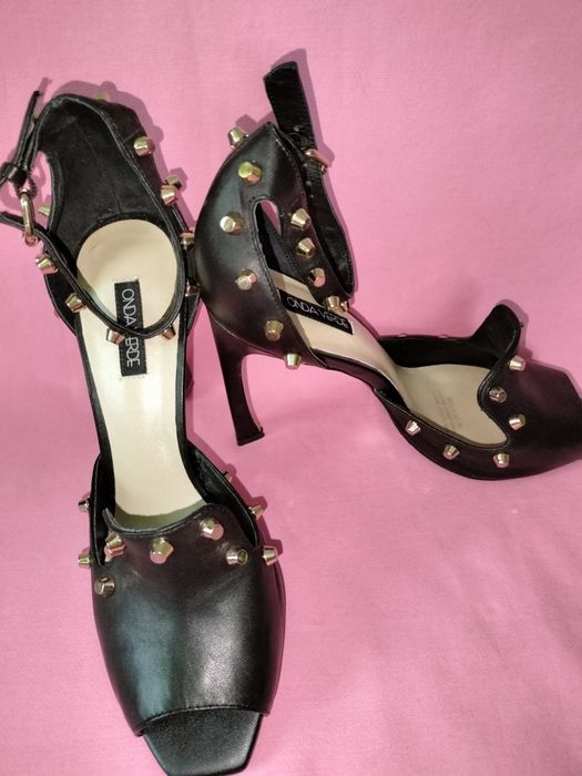 Жіночі шкіряні босоніжки