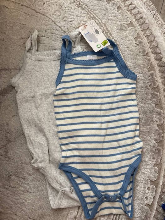 Одяг для хлопчика 98-104 новий штани ,футболки ,боді,лонг,колготи