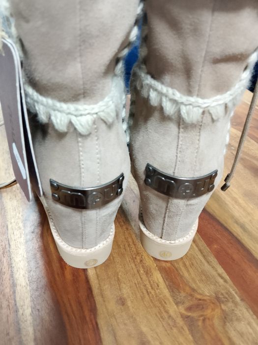 Piękne nowe ocieplane buty na koturnie r 39