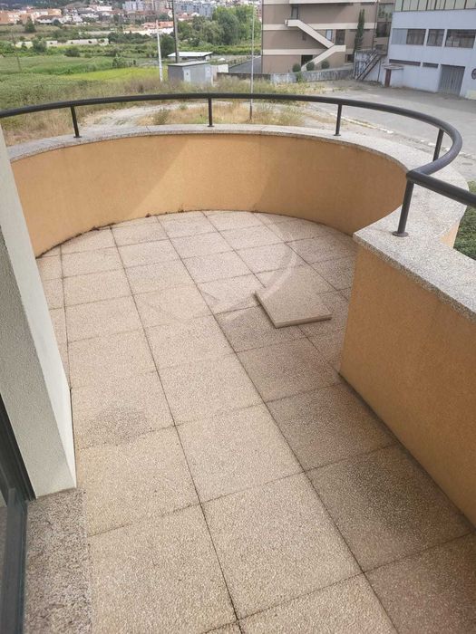 Arrenda-se Apartamento T3 a 700 mts da CESPU, Gandra, Paredes