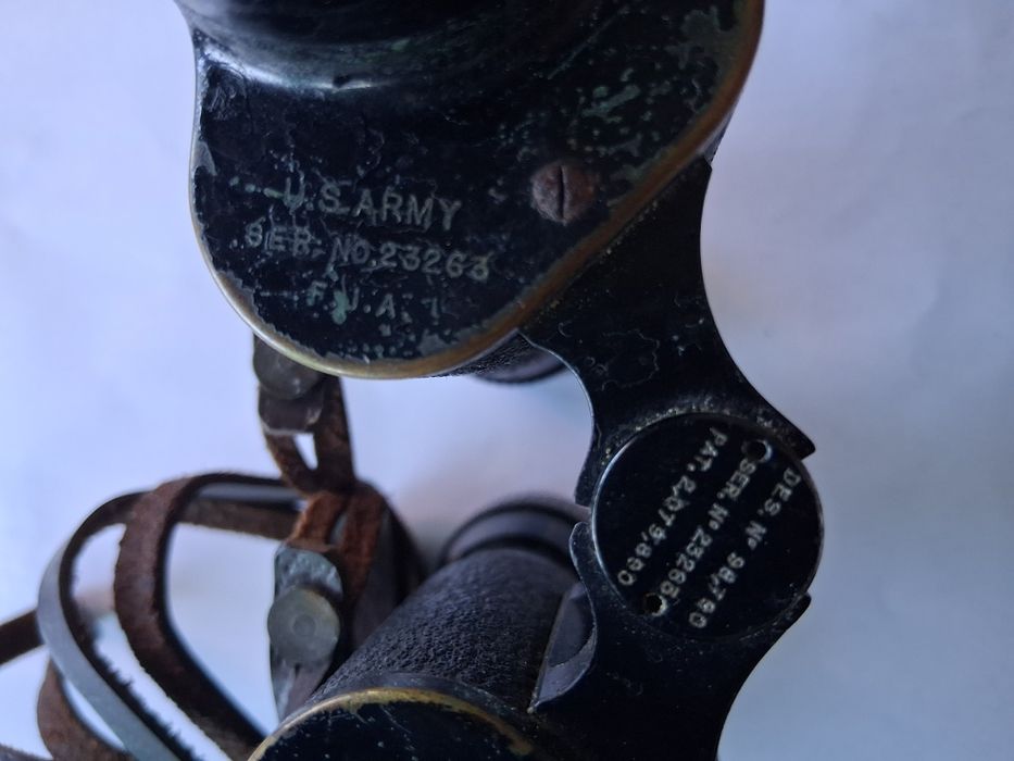 Binóculos vintage - 2. Guerra Mundial