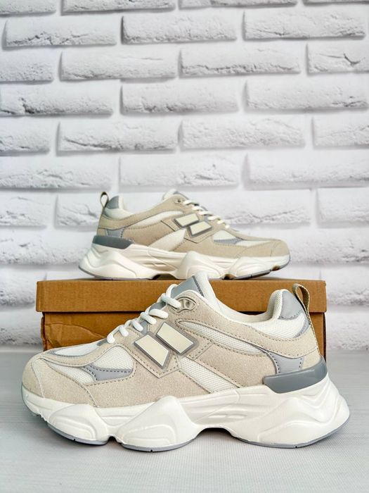 Кросівки акційна ціна саме для тебе! Ви вже встигли придбати?