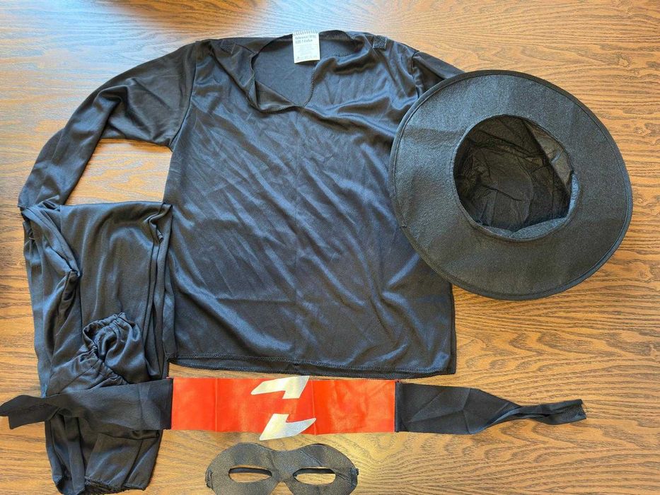 Carnaval - Fato do Zorro Completo - Tamanho 7 a 9 anos