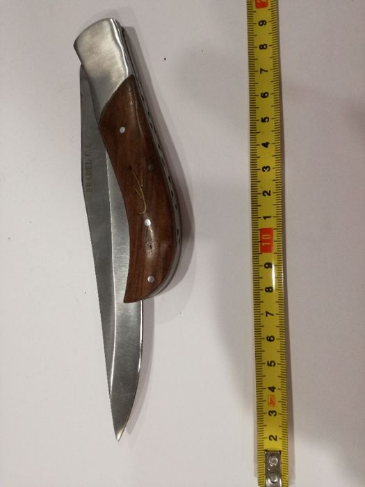 Canivete de Caça Pradel C.L.-Lâmina Longa Cabo Madeira e Metal