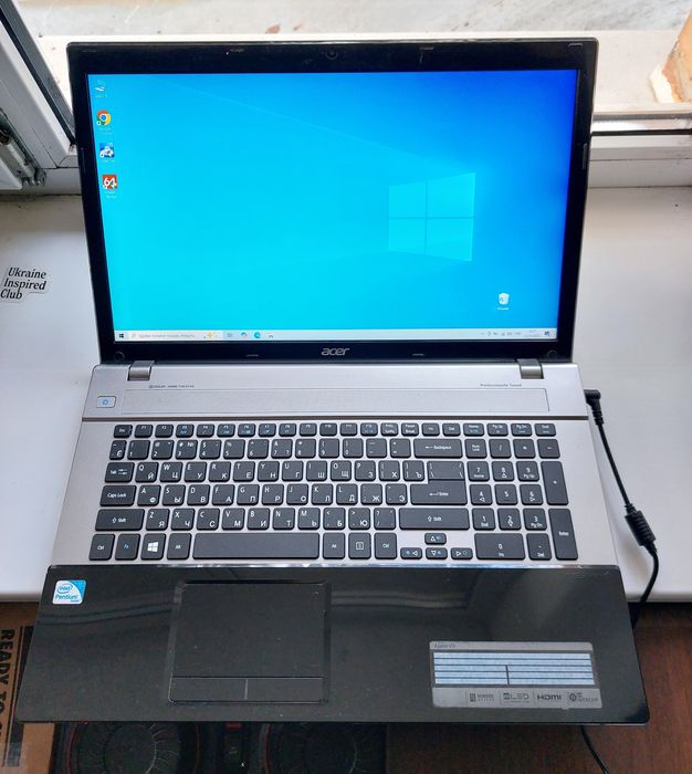Acer 17.3"/intel 2×2.4Ггц/8гб/ssd128+500гб