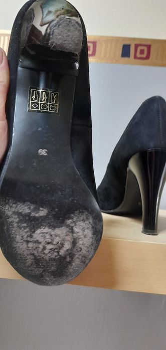 Buty na obcasie czarne