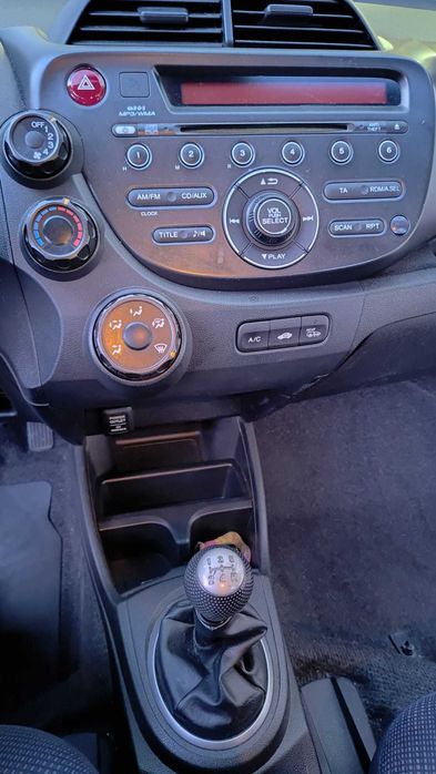 HONDA Jazz 1.2 i vtec easy 2012 em ótimo estado